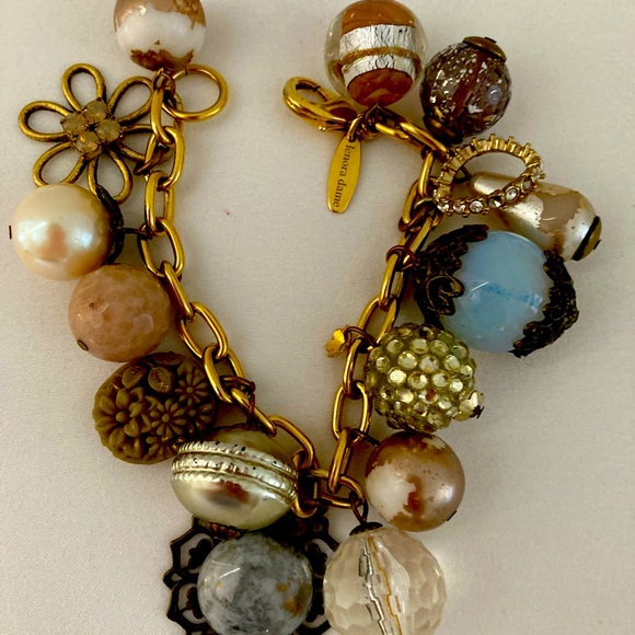 Vintage Lenora Dame Charm Bracelet - Gold Tone With Tone Charms - Picture 13 of 14